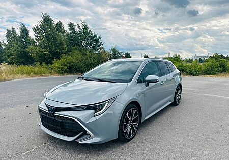 Toyota Corolla 2,0 Hybrid Sport Touring Automatik