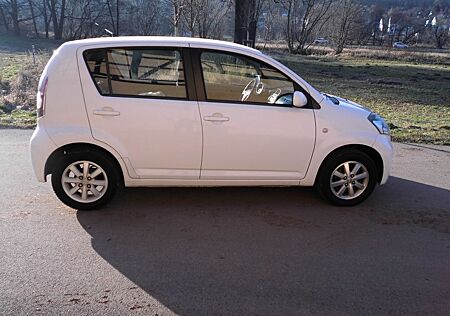 Daihatsu Sirion "AUTOMATIK", TÜV+INSP.+REIFEN usw NEU