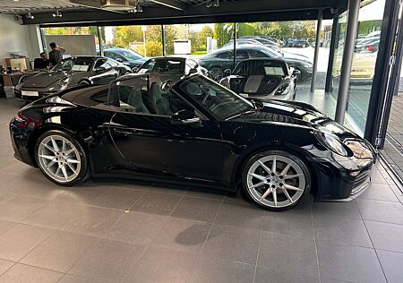 Porsche 992 II Carrera Cabriolet Leder/Sp.Ab/Sitz Lüftun