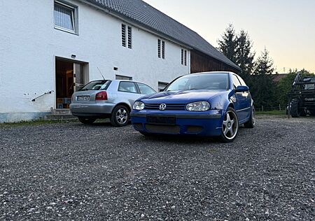 VW Golf Volkswagen 1.6 Basis