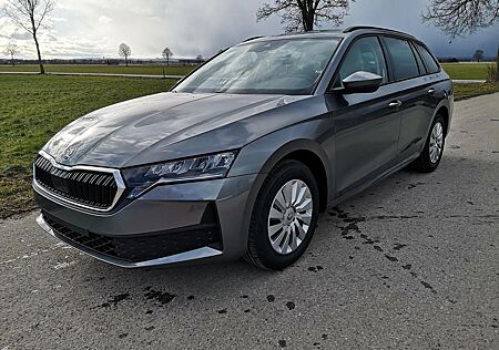Skoda Octavia Combi Essence Kombi 1.5 TSI DSG AHK S...
