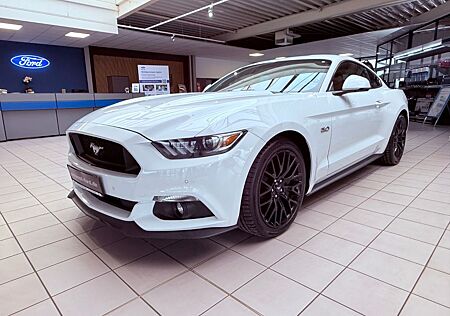 Ford Mustang 5.0 V8 GT Fastback*deuts. Modell*Xenon