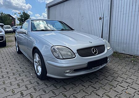 Mercedes-Benz SLK 200 Kompressor*1.Hand*TOP*Neu Service*
