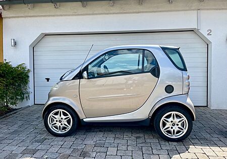 Smart ForTwo Creamstyle Alcantarasitze TÜV Motor NEU!