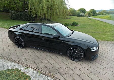 Audi S8 plus original ABT 519kW 320km/h mit 22 Zoll