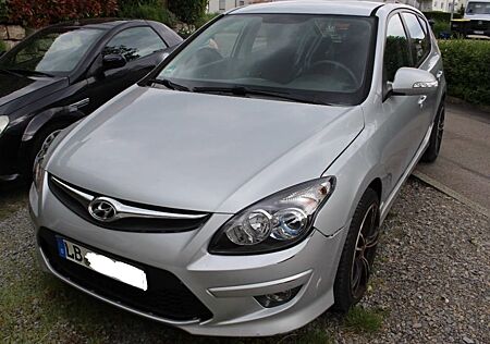 Hyundai i30 1.6 Comfort Automatik - 1.HAND