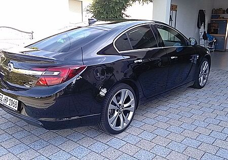 Opel Insignia 2.0 CDTI OPC-Ausstattung Automatik