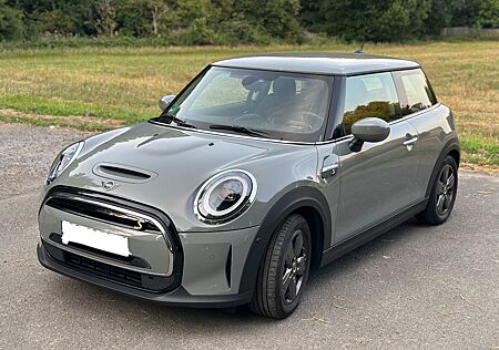 Mini Cooper SE Electric Trim TOP Zustand Extras