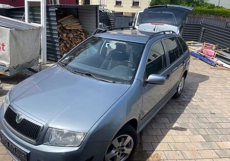 Skoda Fabia Combi 1.4 16V 74 kW Ambiente Ambiente