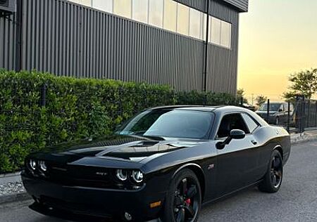 Dodge Challenger SRT8 6.4 TOP CONDITION NO ACCIDENT