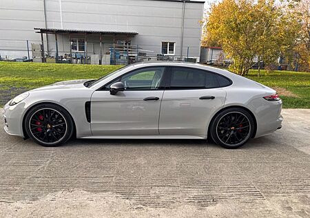 Porsche Panamera GTS