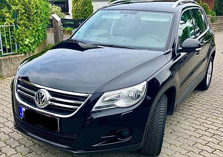 VW Tiguan Volkswagen 1.4 TSI Sport & Style/81.102km/TÜV11.2026