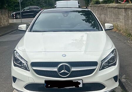 Mercedes-Benz CLA 200 Shooting Brake CLA 200 d 4MATIC DCT ...