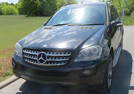 Mercedes-Benz ML 280 CDI 4MATIC*Edition 10*Navi*Bi-Xenon*