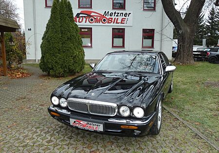 Jaguar XJ Daimler 4.0 Super V8 Lang 363PS SHD Autom.SHZ