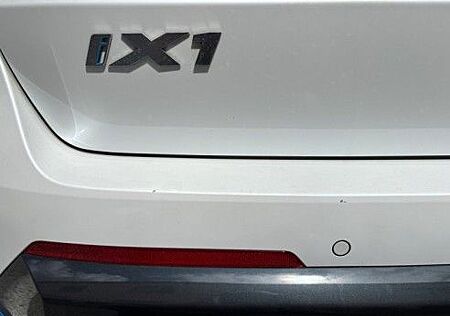 BMW iX1 30 xDrive xLine