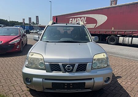 Nissan X-Trail Sport Klimaautomatik AHK Panorama- Dach