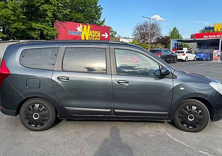 Dacia Lodgy Vollausstattung Standheizung AHK 7 Sitze