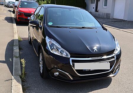 Peugeot 208 PureTech 82 Active Active