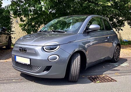 Fiat 500E 3+1 42 kWh - La Prima by Bocelli