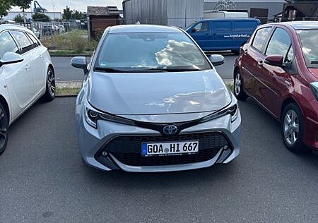 Toyota Corolla 1,8 Hybrid Club Club