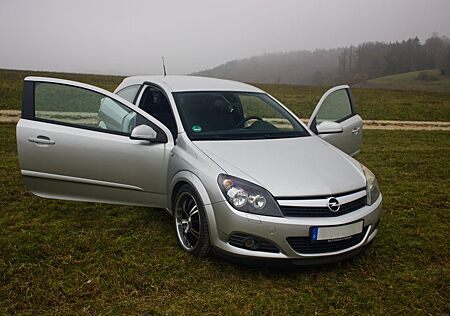 Opel Astra GTC 1.7 CDTI Edition 81kW TÜV neu