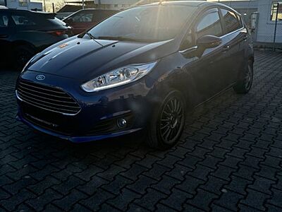 Ford Fiesta Titanium*ZAHNRIEMEN NEU*PDC*SHZ*