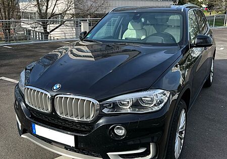 BMW X5 xDrive30d 1.Hd*PANO*HUP*STDHZ*ACC*KEYLESS*LDR