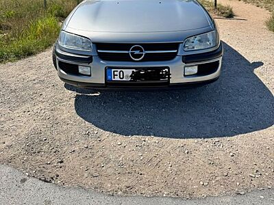 Opel Omega B  2.0 16 V