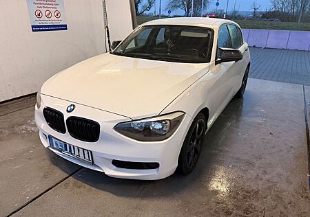 BMW 116i Sport Line Sport Line