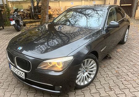 BMW 730d - EORO 6 BEIGE LEDER NAVI GROß SHZ. TEMP...