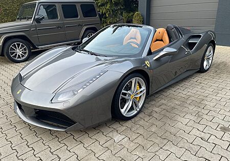 Ferrari 488 Spider LIFT UNFALLFREI CARBON 18000KM