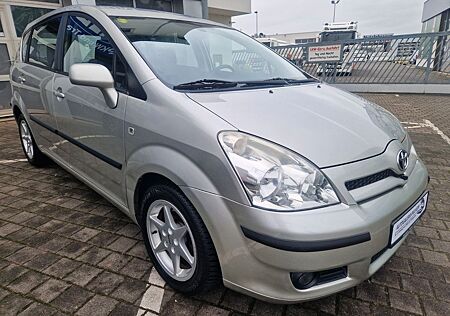 Toyota Corolla Verso 1.8L/7 SITZER/BEHINDERTEN GERECHT