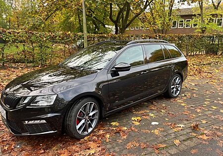 Skoda Octavia 2.0 TDI SCR DSG RS Combi TÜV,BREMSEN NEU