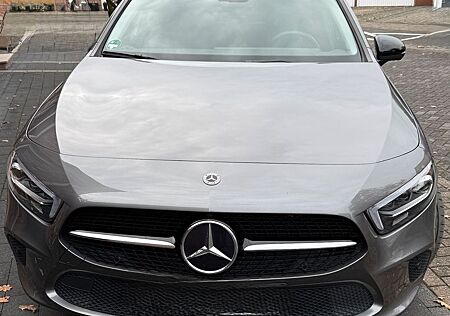 Mercedes-Benz A 250 e Limousine/Progressive/360°/KEYLESS/HUD