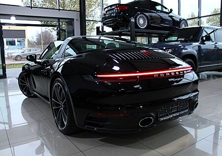 Porsche 911 Urmodell 911 CARRERA 992 TARGA 4 385PS BOSE KLAPPE 1-HAND