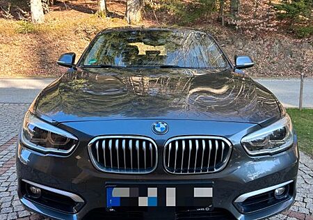 BMW 120i Automatik, 8-fach Bereift, PDC, ...