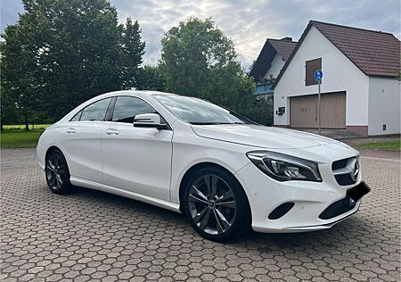 Mercedes-Benz CLA 180 - Coupé