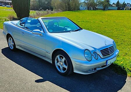 Mercedes-Benz CLK 230 KOMPRESSOR AVANTGARDE Avantgarde