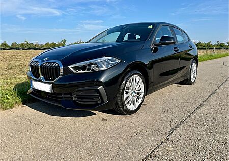 BMW 118i Advantage /M Sportlenkrad/ Service neu/