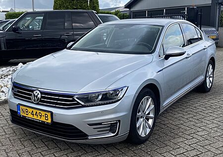 VW Passat Volkswagen 1.4 TSI GTE Highline Sedan 2016 EXPORT