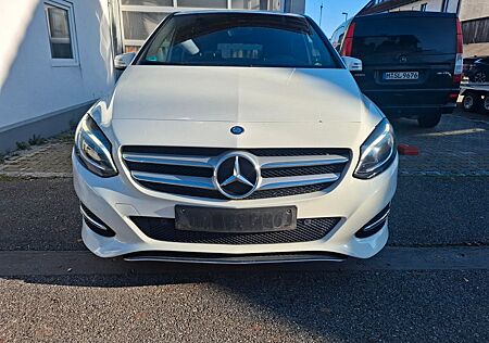 Mercedes-Benz B 180 d BlueEFFICIENCY Edition Style Edition...