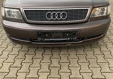 Audi A8 4.2 quattro tiptronic -