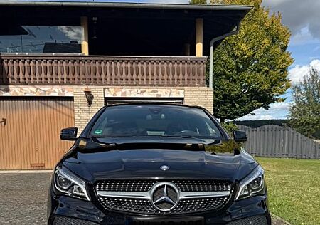Mercedes-Benz CLA 200 AMG Line AMG Line