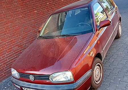 VW Golf Volkswagen 1.8 Standard