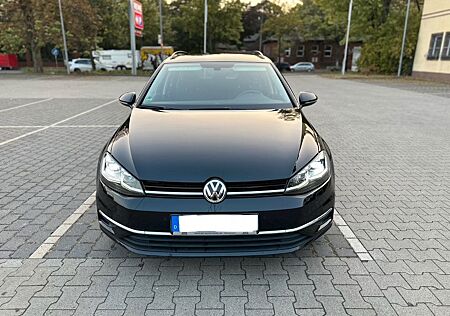 VW Golf Volkswagen 1.6 TDI DSG Comfortline Variant
