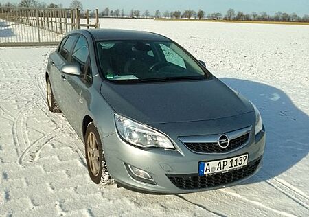 Opel Astra 1.4 Turbo Edition 103kW Edition
