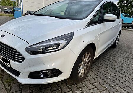 Ford S-Max Titanium AWD Automatik Spurhalteassistent