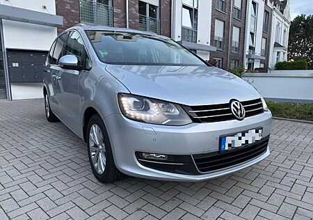 VW Sharan Volkswagen 2.0 TDI DSG HIGHLINE S-Heft TÜV Neu Leder