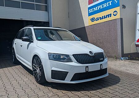 Skoda Octavia 2.0 TSI DSG RS Combi RS 310PS